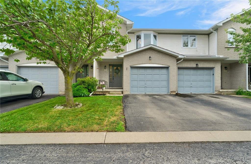 800 Paramount Dr, Paramount Valley