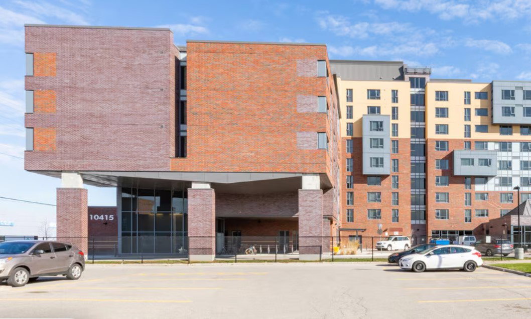 10415 Yonge St, Richmond Hill Housing and Community Hub, Exterior Side