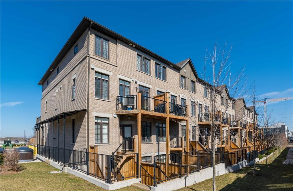 333 Gosling Gardens, 333 Gosling Gardens