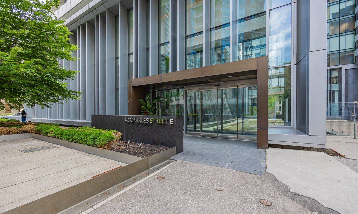 Entrance — Casa II Condos, Downtown, Toronto