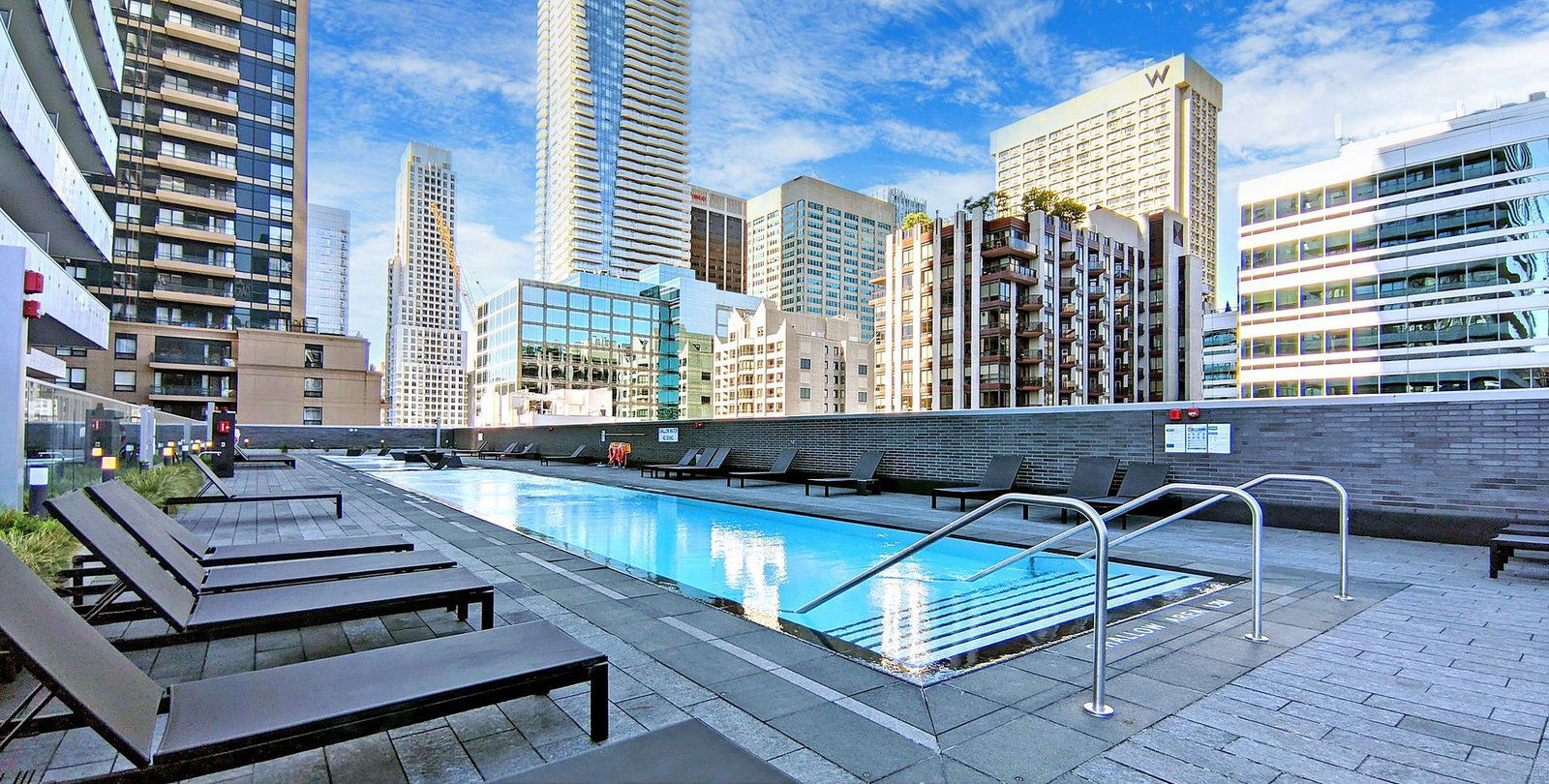 Pool — Casa III Condos, Downtown, Toronto