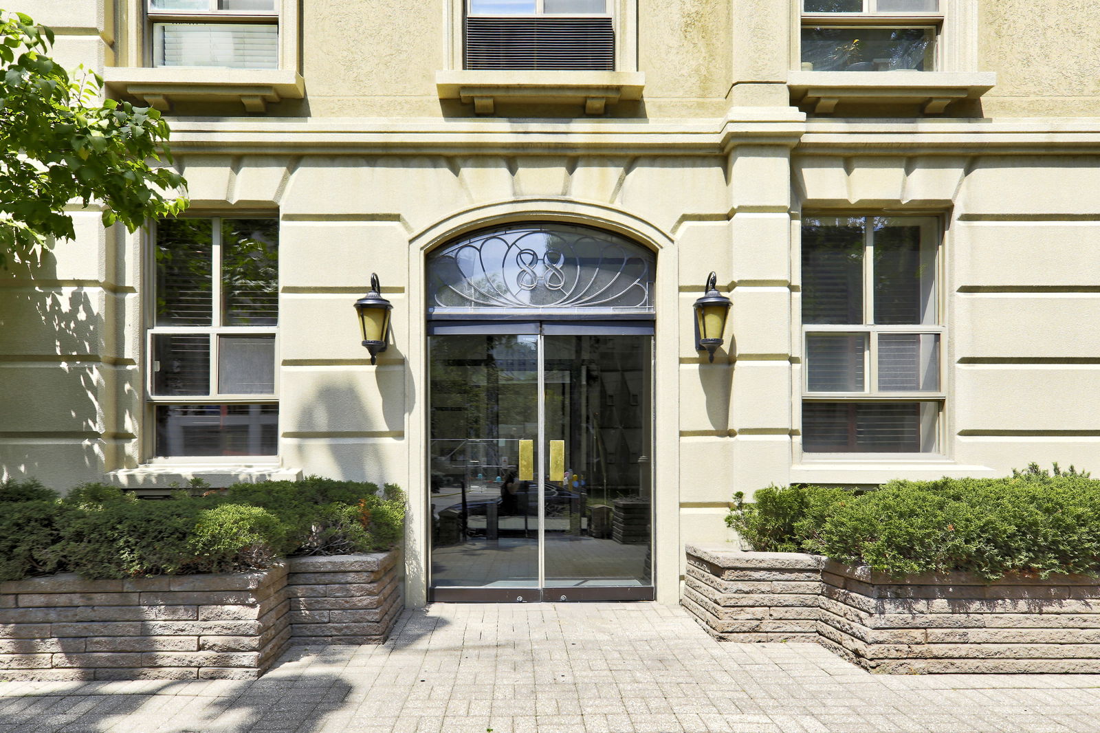 Entrance — The Waldorf Astoria Lofts, Downtown, Toronto