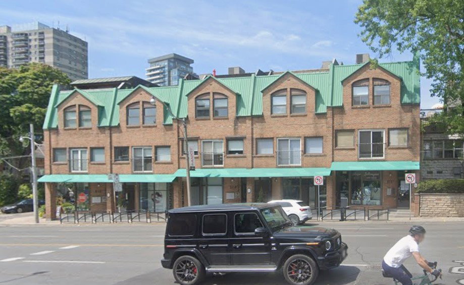 220 Avenue Road, 220 Avenue Road