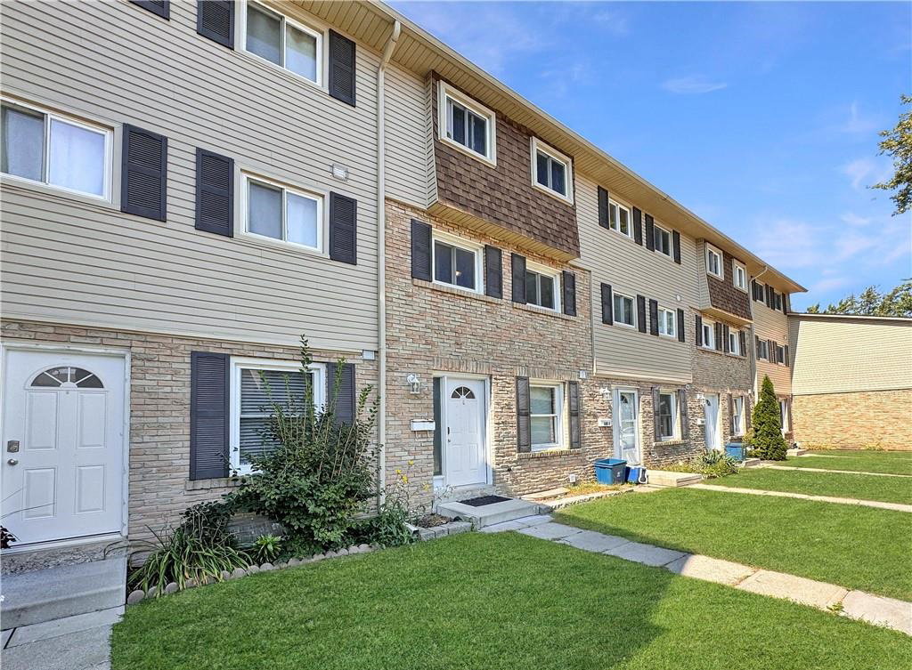 500 Grey St, 500 Grey Street, Exterior Side