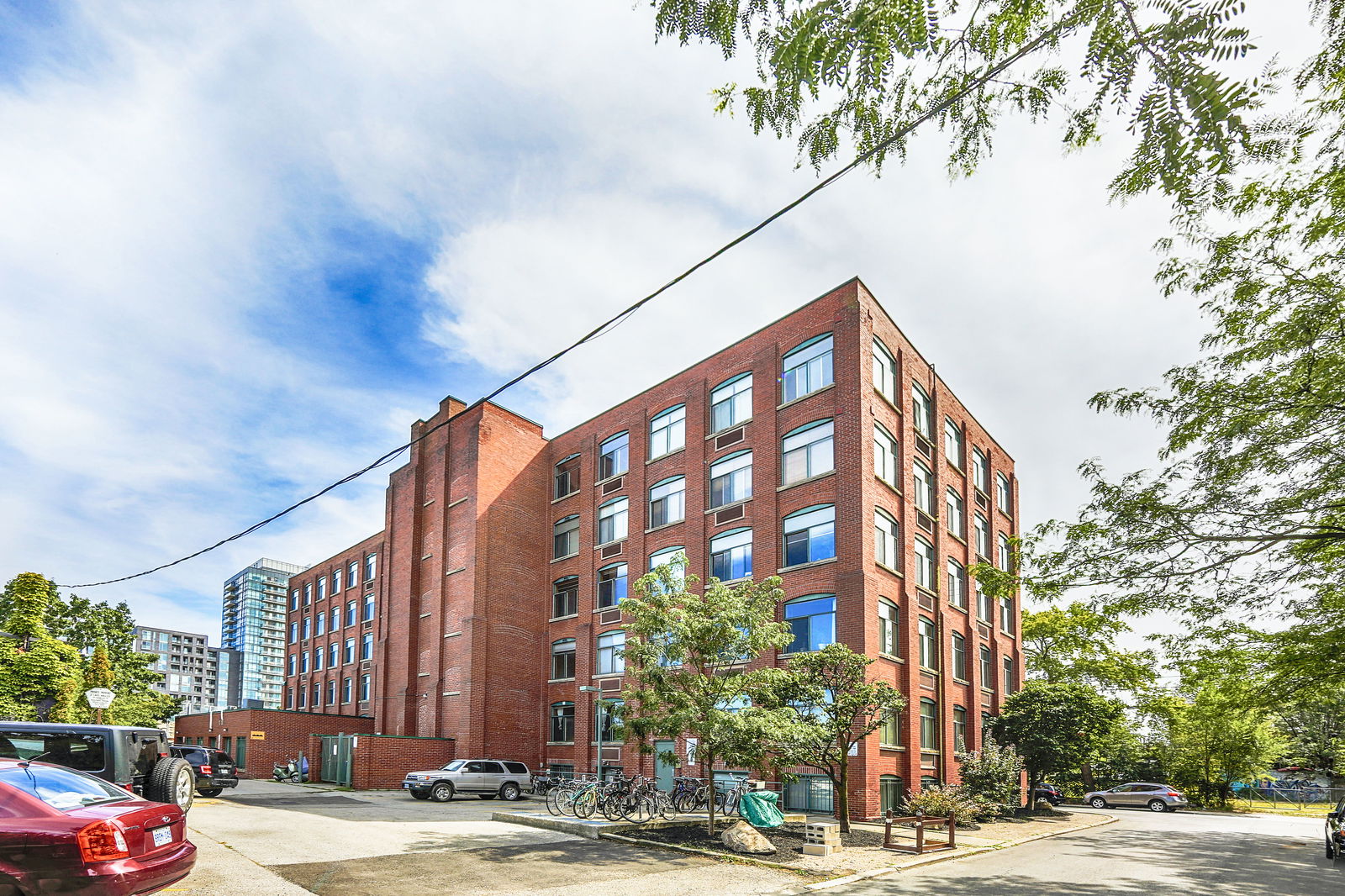 Exterior — Noble Court Lofts, West End, Toronto