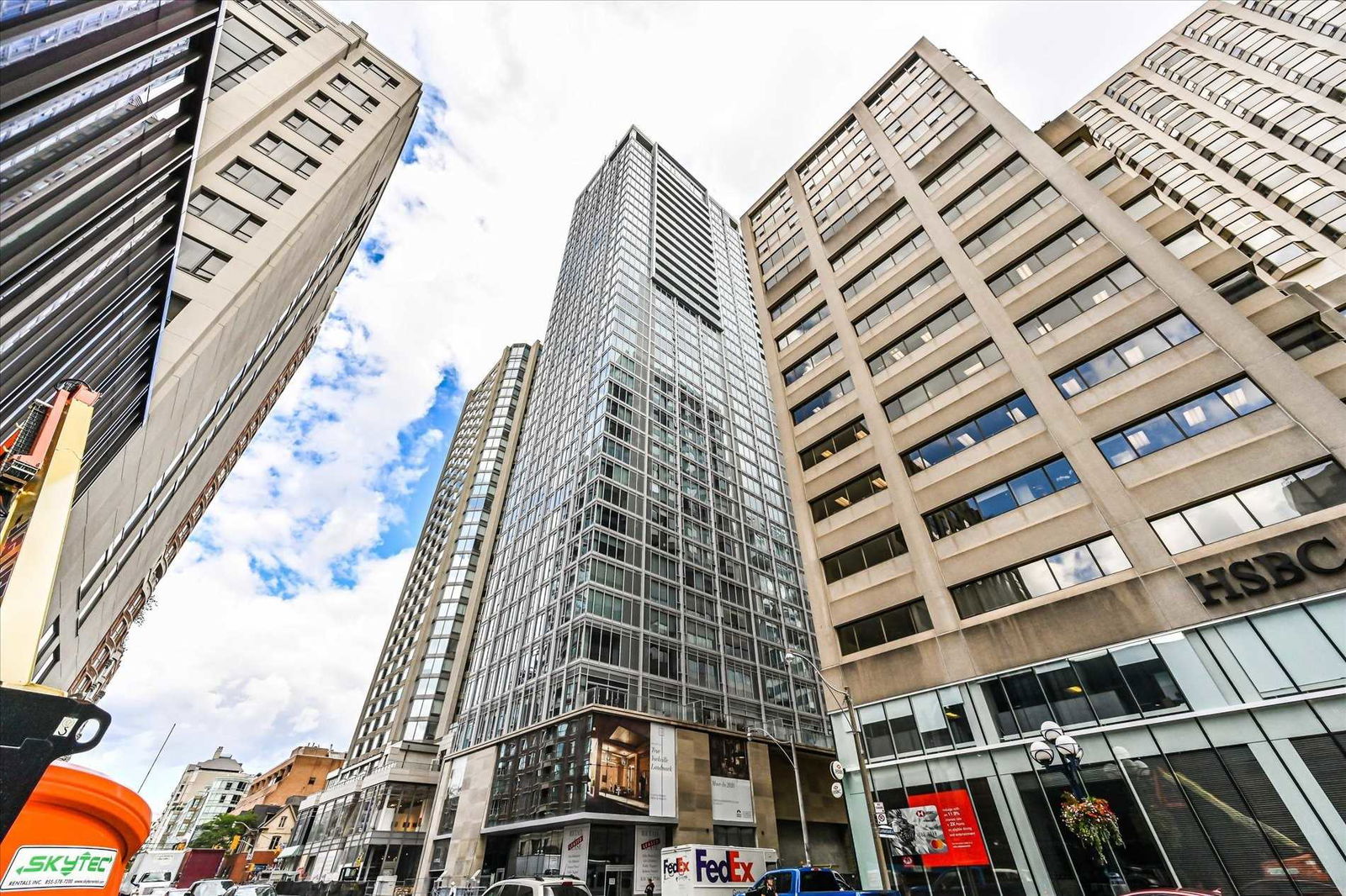 Cumberland Tower Condos, Downtown, Toronto