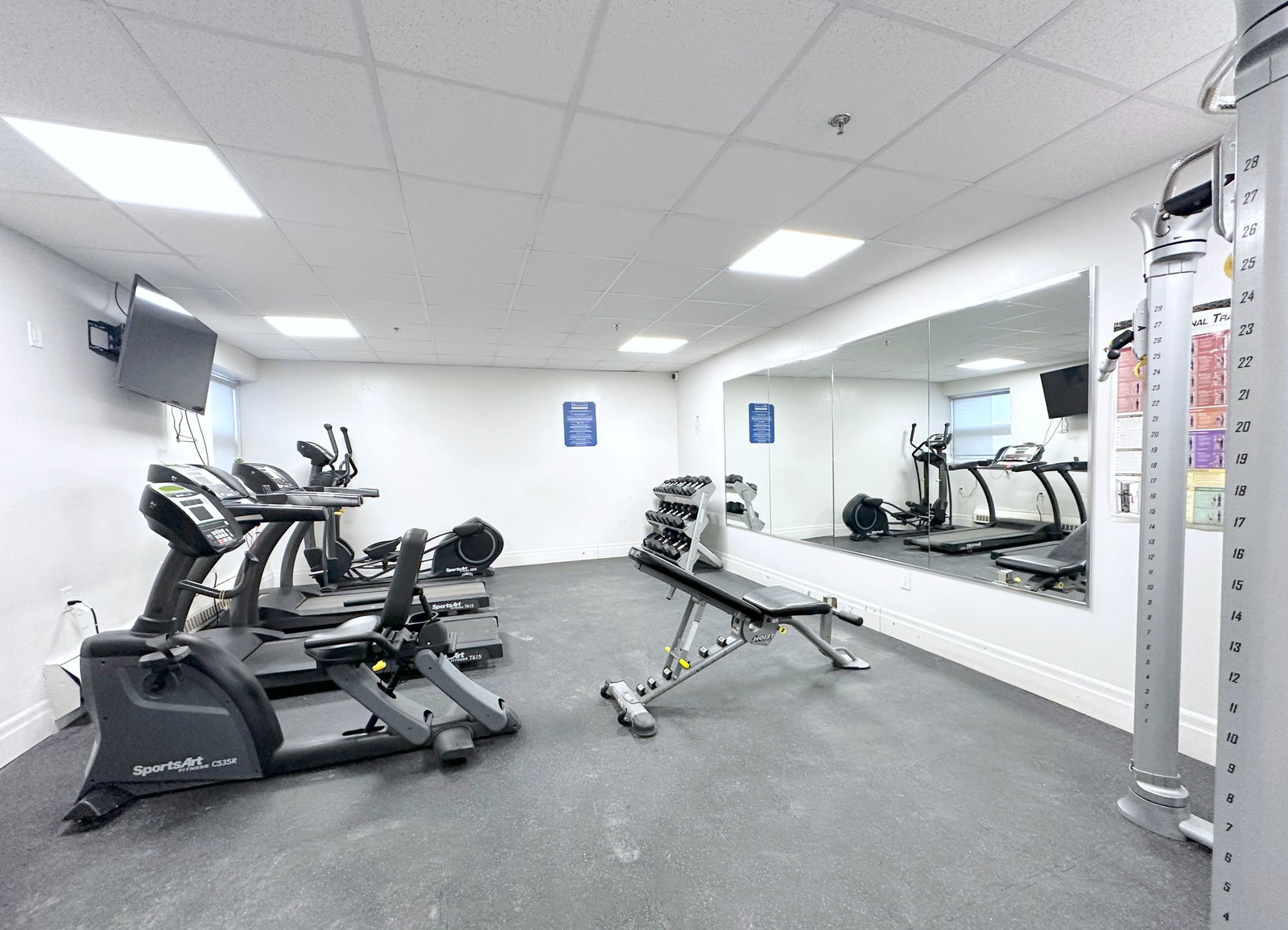 26-38 Carluke Cres , St. Andrews Towers East, Gym