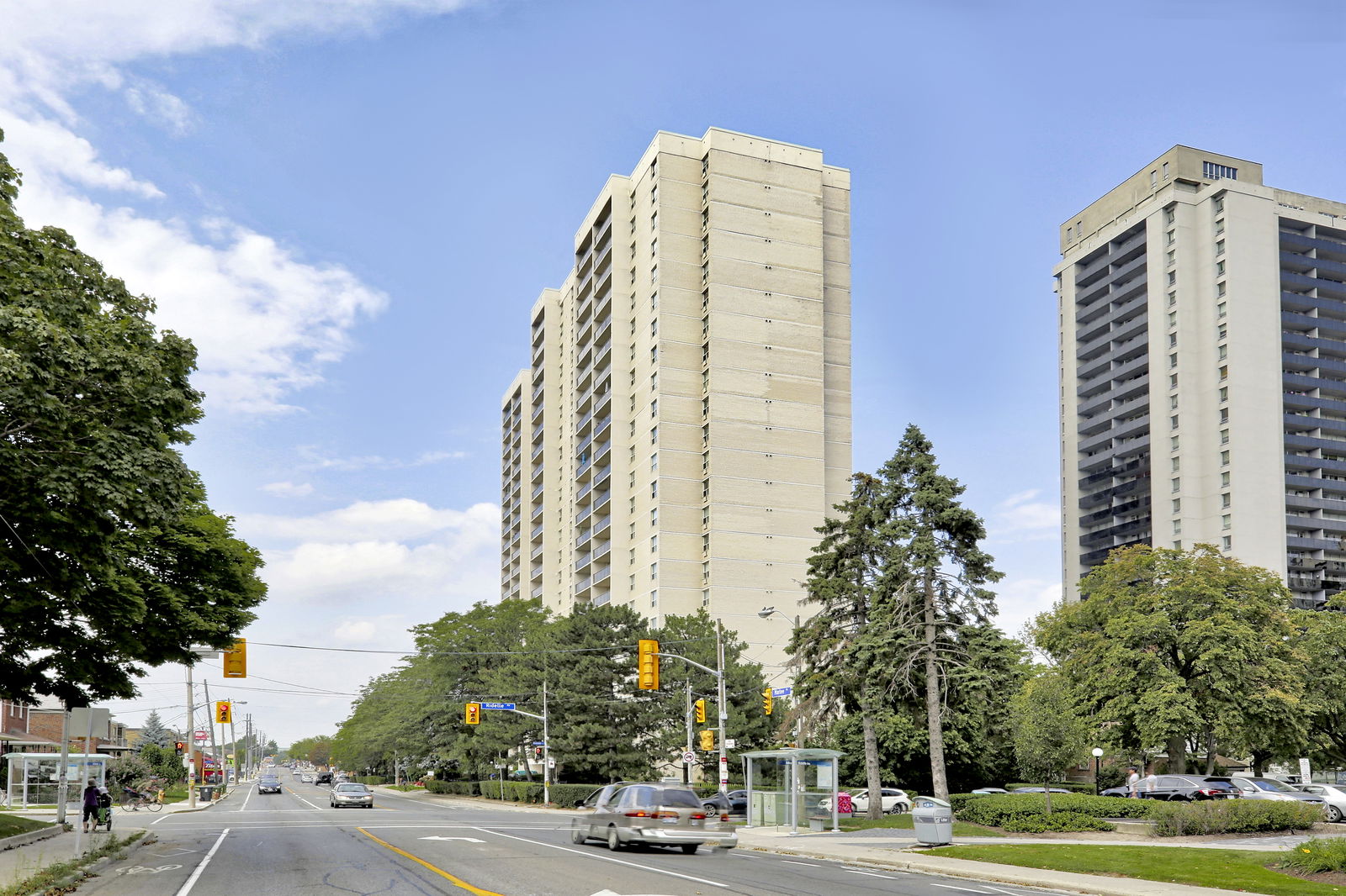 Exterior — Briar Hill Towers, York Crosstown, Toronto