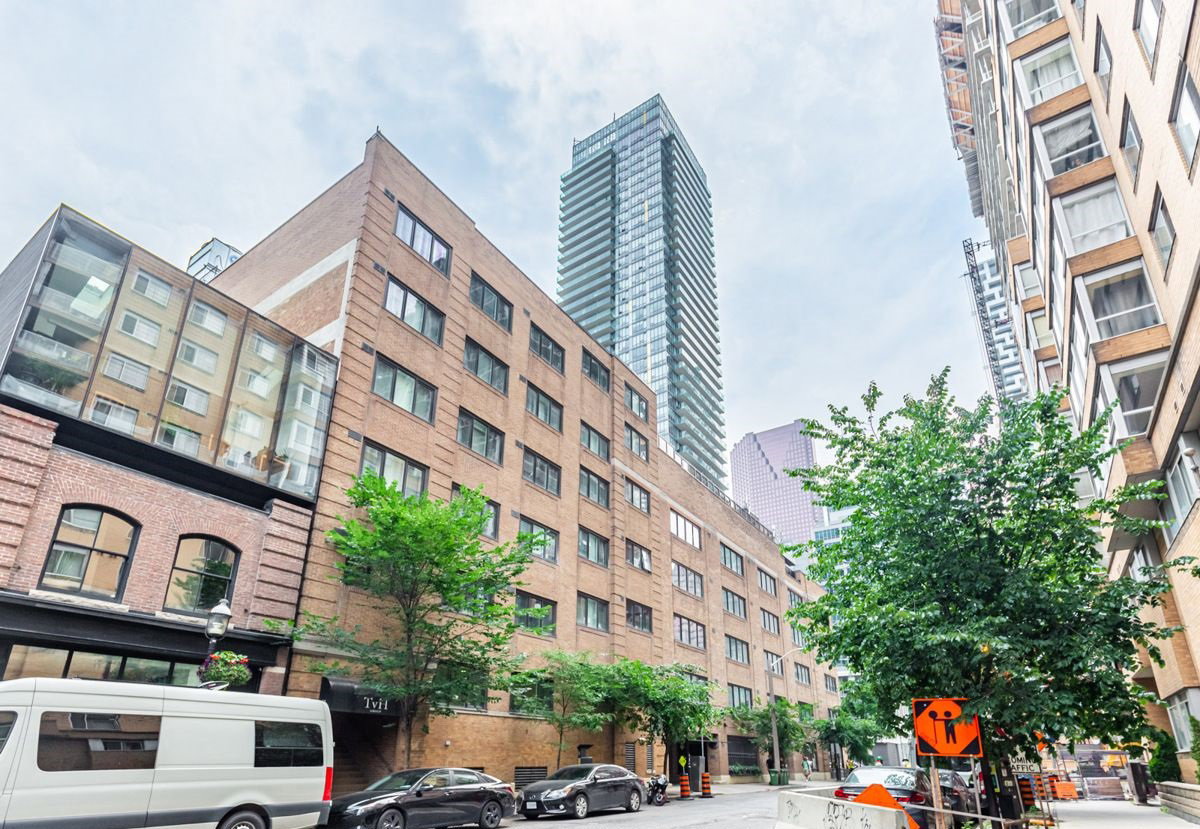 63 Lombard St, 63 Lombard Street, Exterior Side