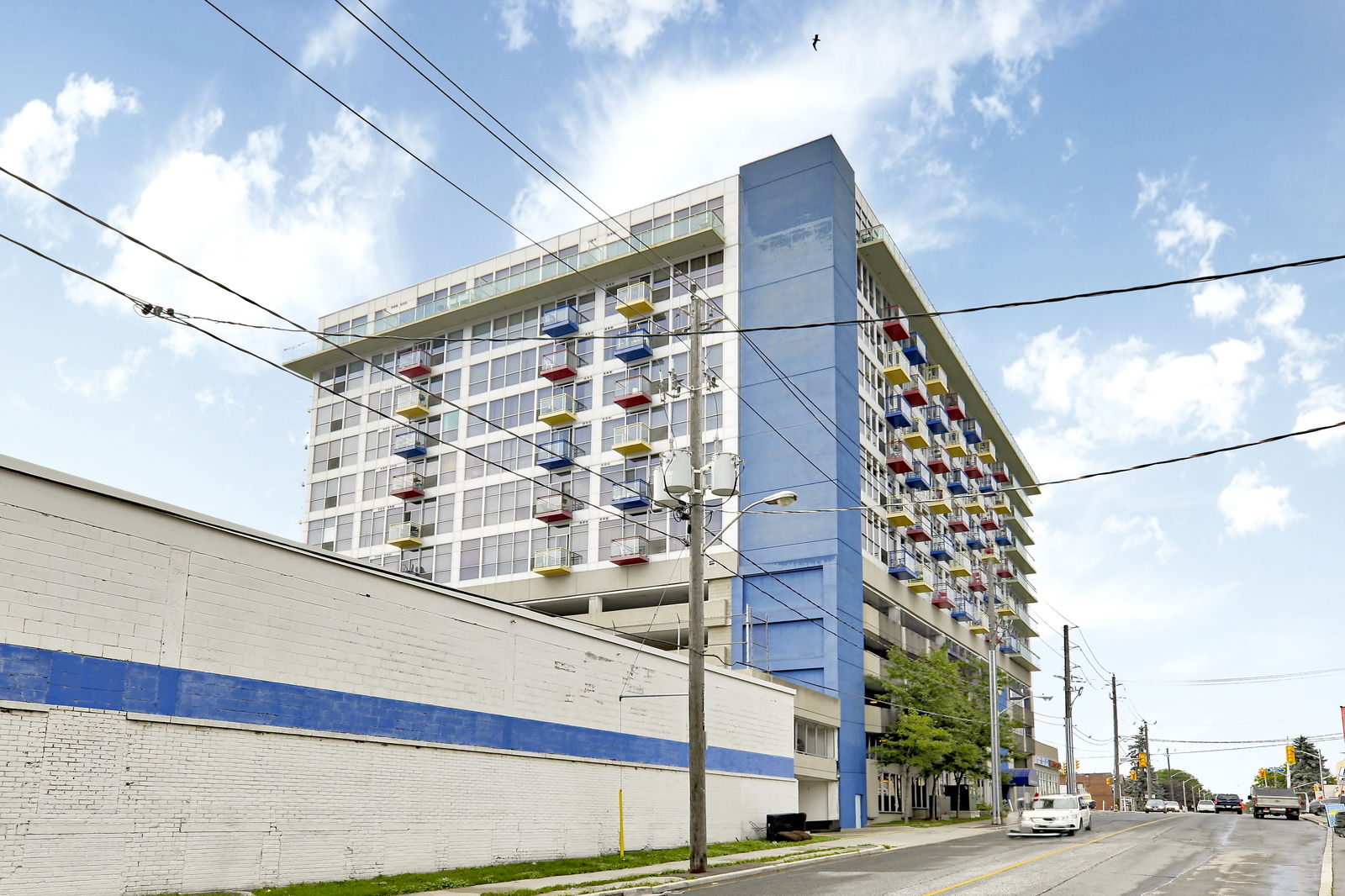 Exterior — Solara Condominiums, York Crosstown, Toronto