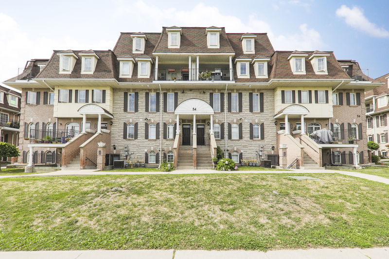 Sidney Belsey Crescent Townhomes