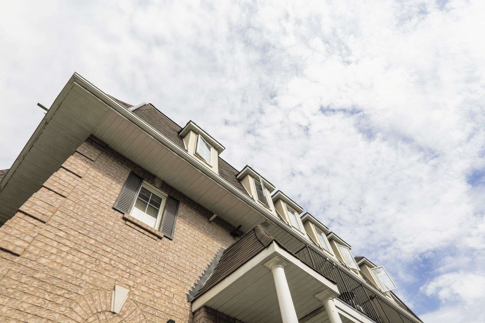 Exterior Sky — Sidney Belsey Crescent Townhomes, York Crosstown, Toronto