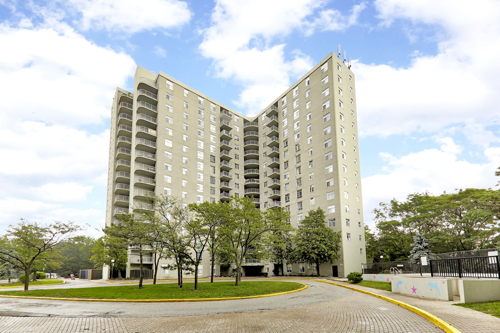 Exterior — Eglinton Park Place, York Crosstown, Toronto