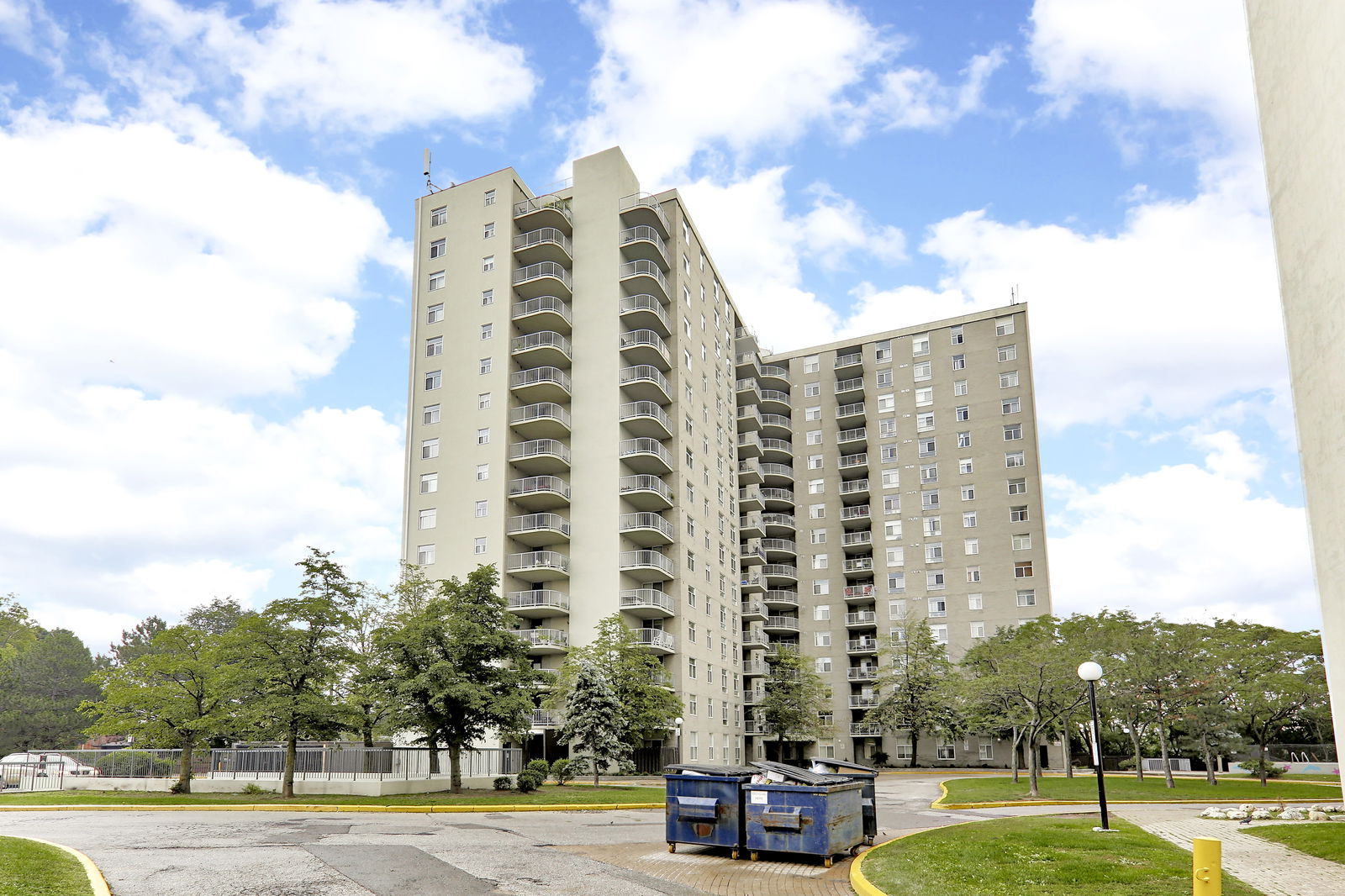 Exterior — Eglinton Park Place, York Crosstown, Toronto