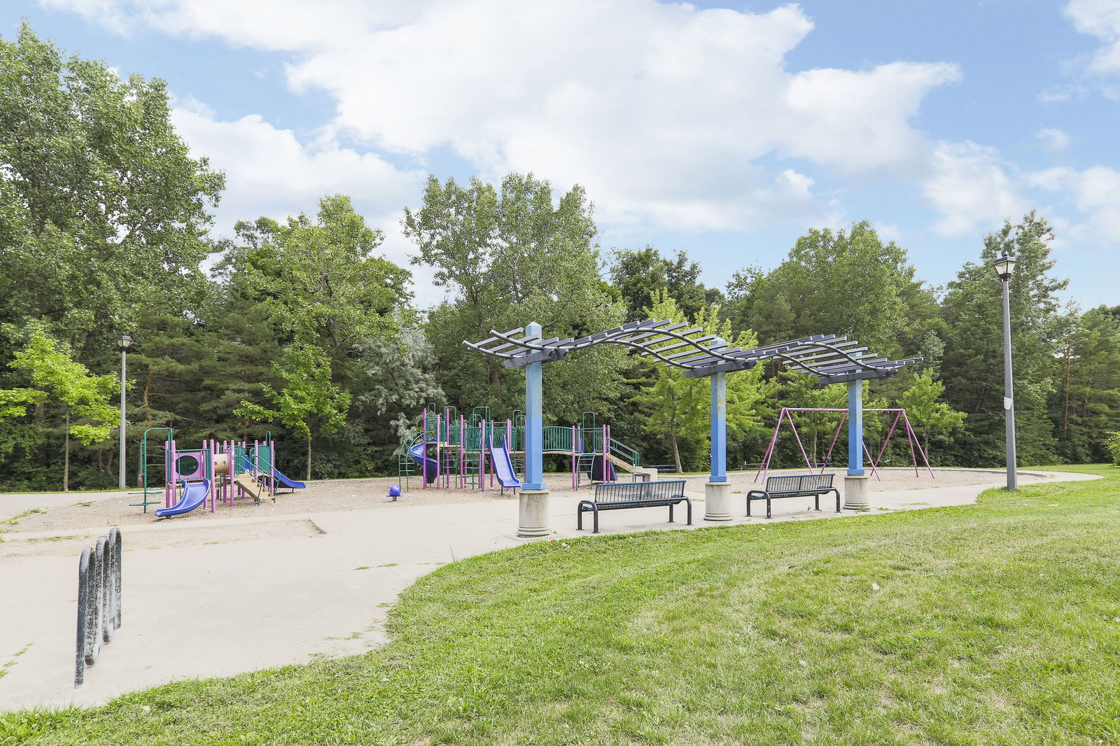 Playground — Pioneer Townhomes, York Crosstown, Toronto