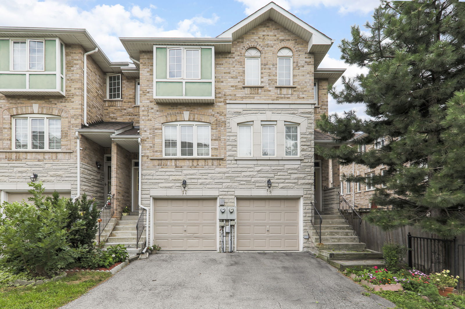 Exterior Facade — Shining Star Crescent Townhomes, York Crosstown, Toronto