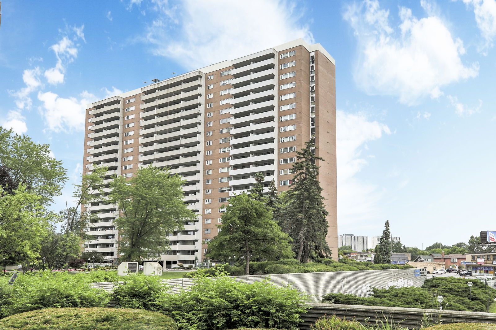 Exterior — Lambton Square IV Condos, York Crosstown, Toronto