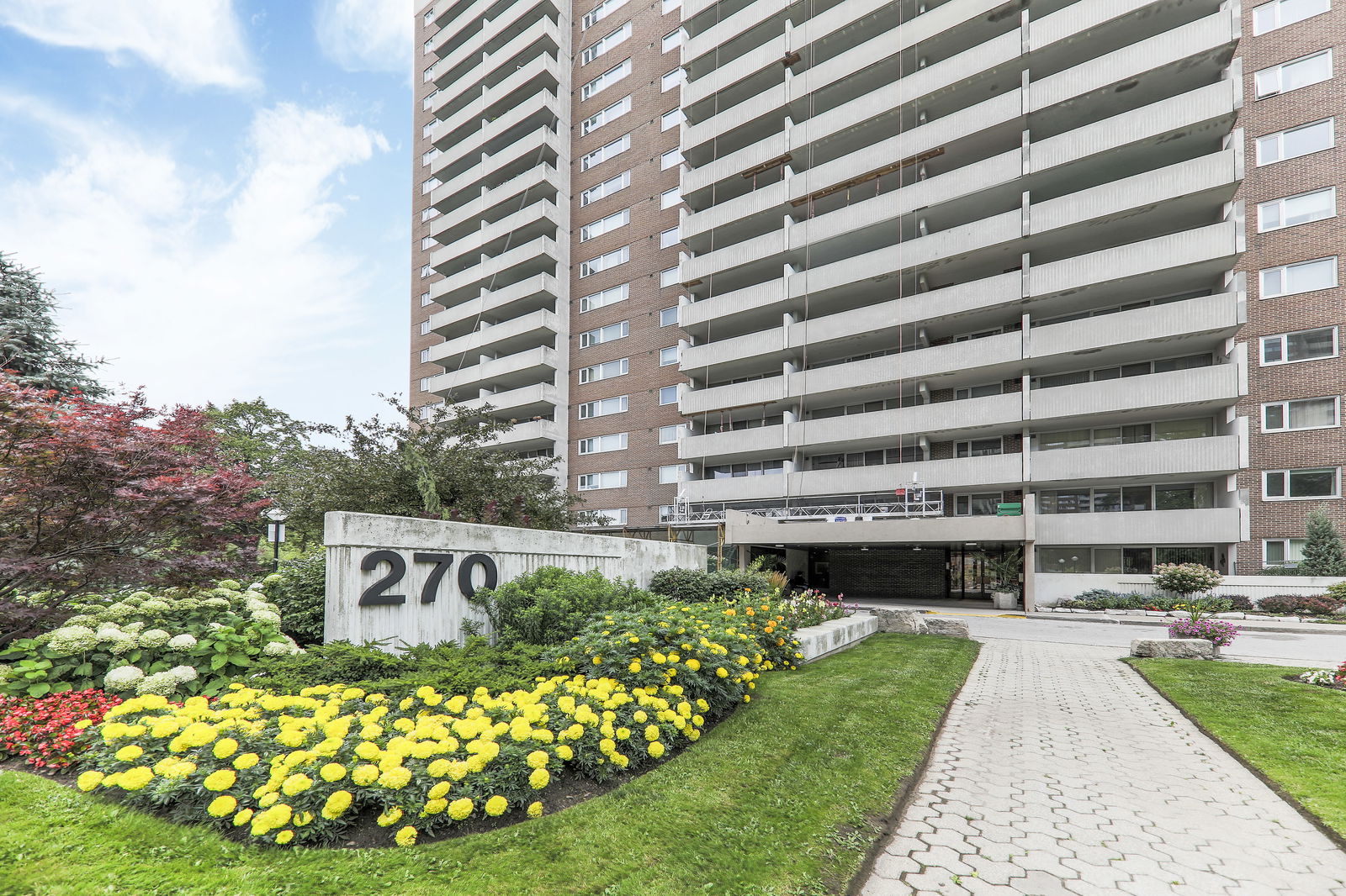 Lambton Square IV Condos, York Crosstown, Toronto