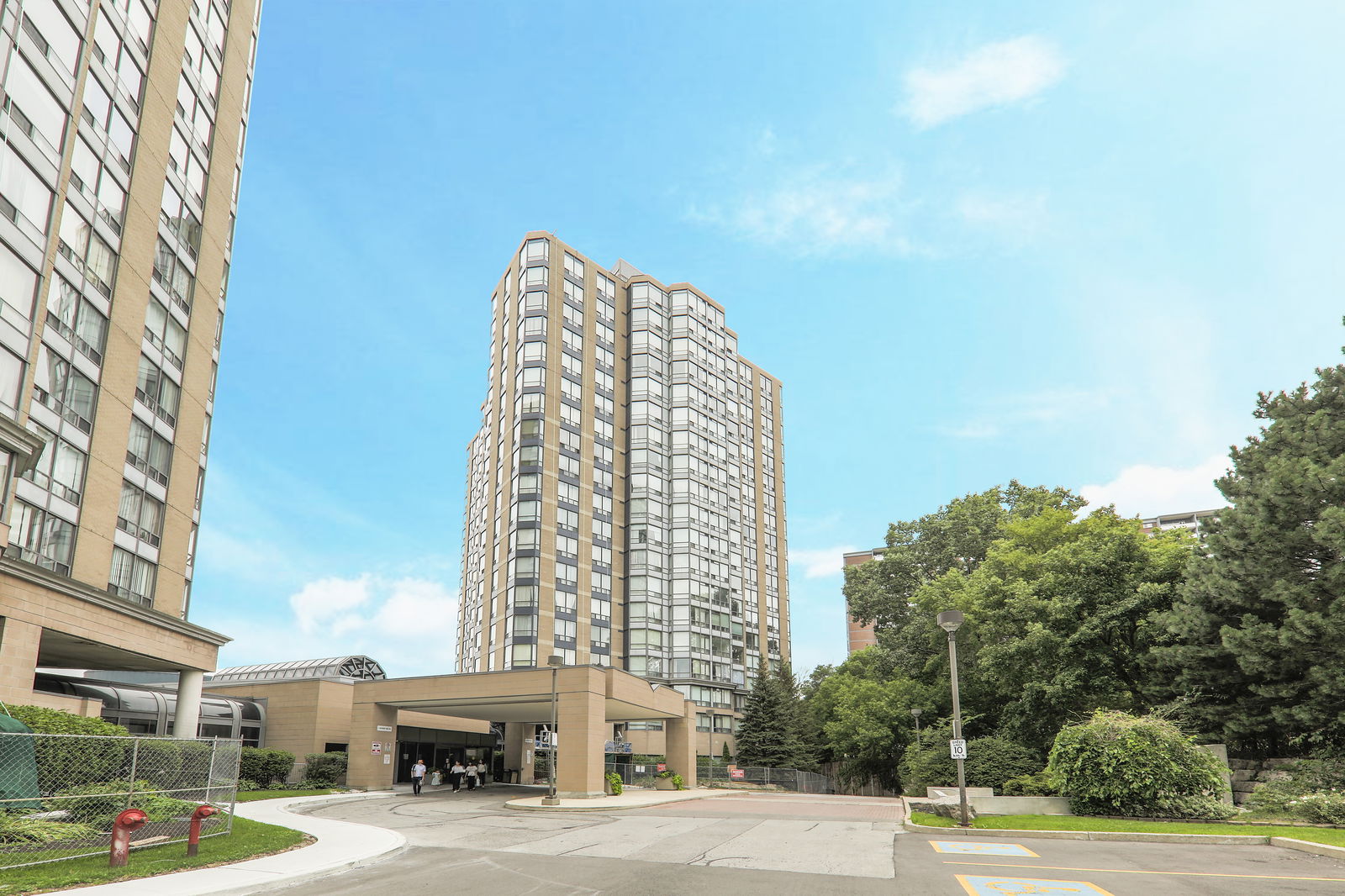 Exterior — River Ridge, York Crosstown, Toronto