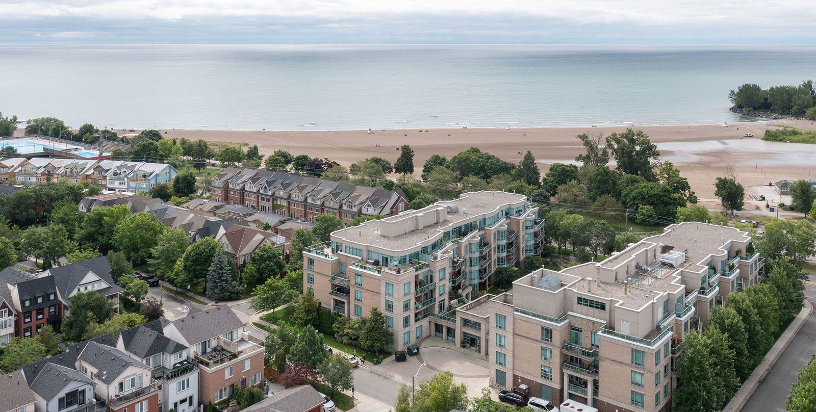 Exterior Side — The Boardwalk, East End, Toronto