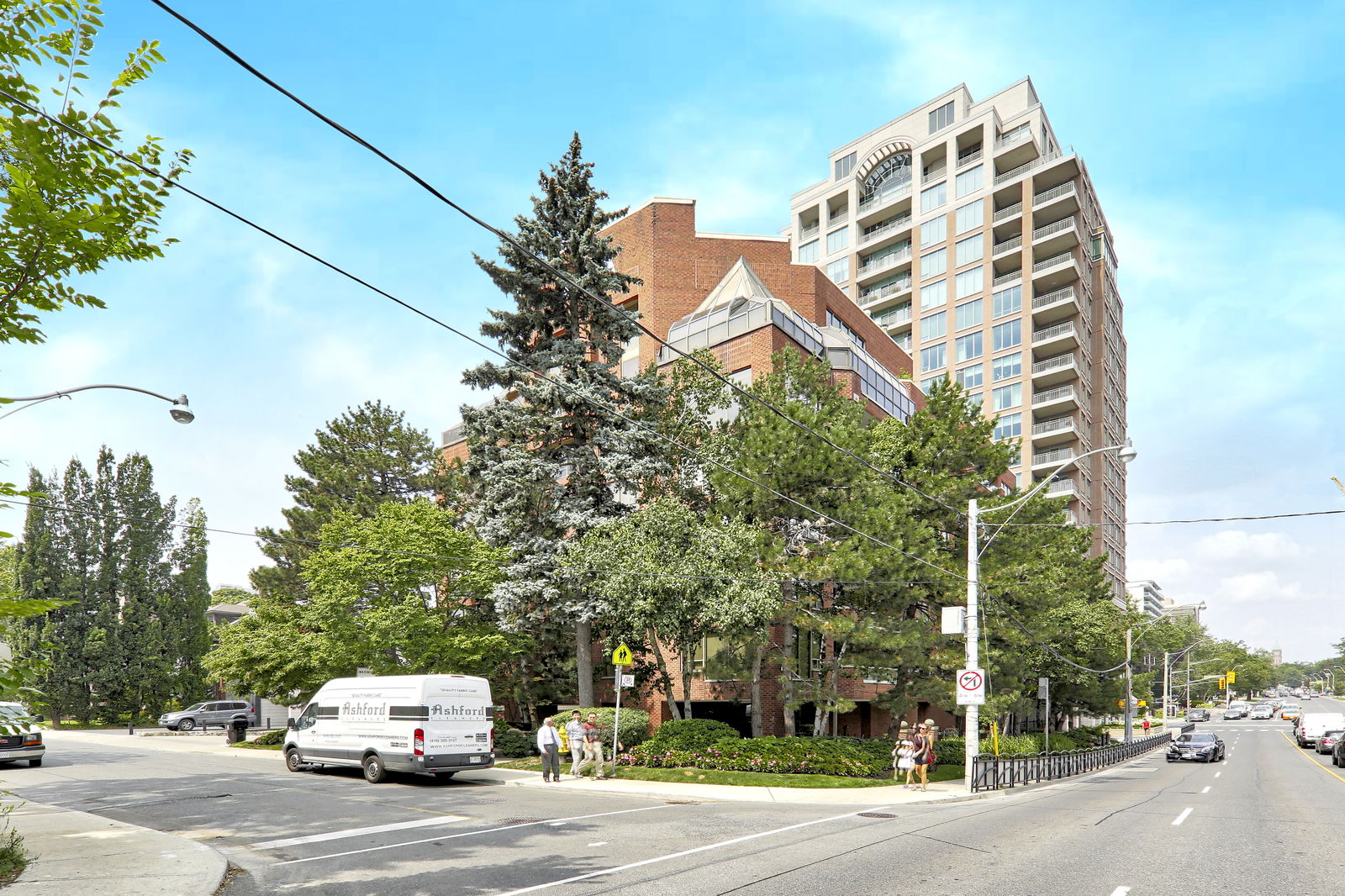 Exterior — 2 Lynwood Avenue Condos, Midtown, Toronto