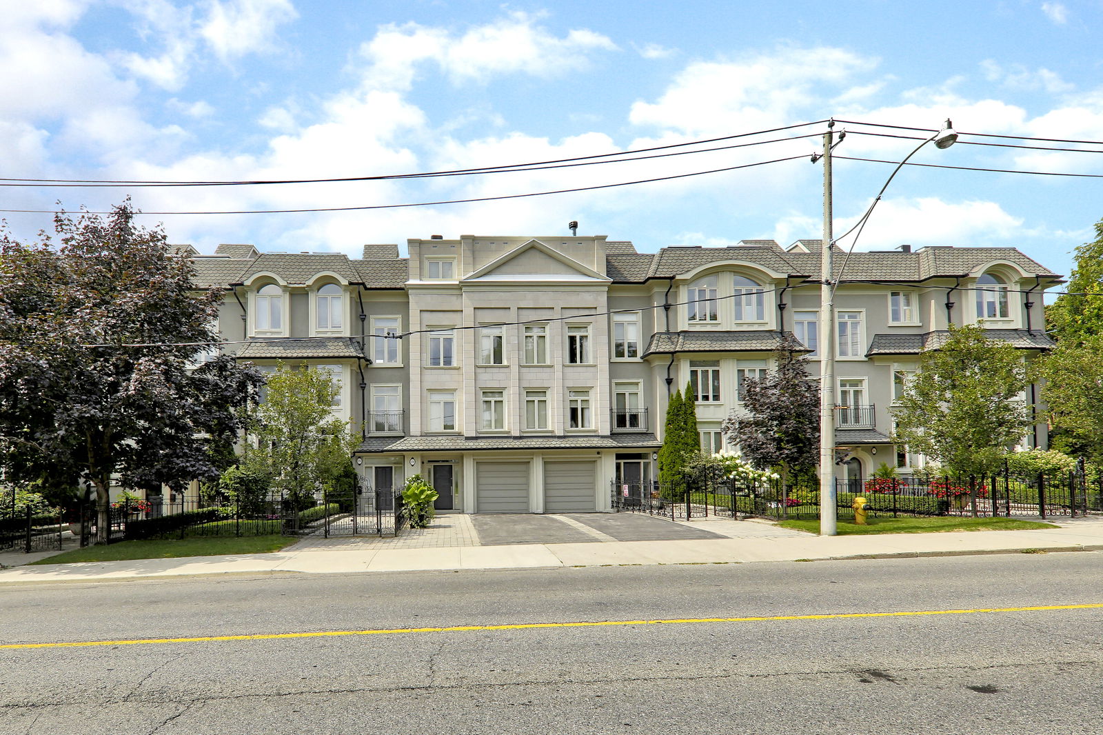 Exterior Facade — Castle View Terrace, Midtown, Toronto