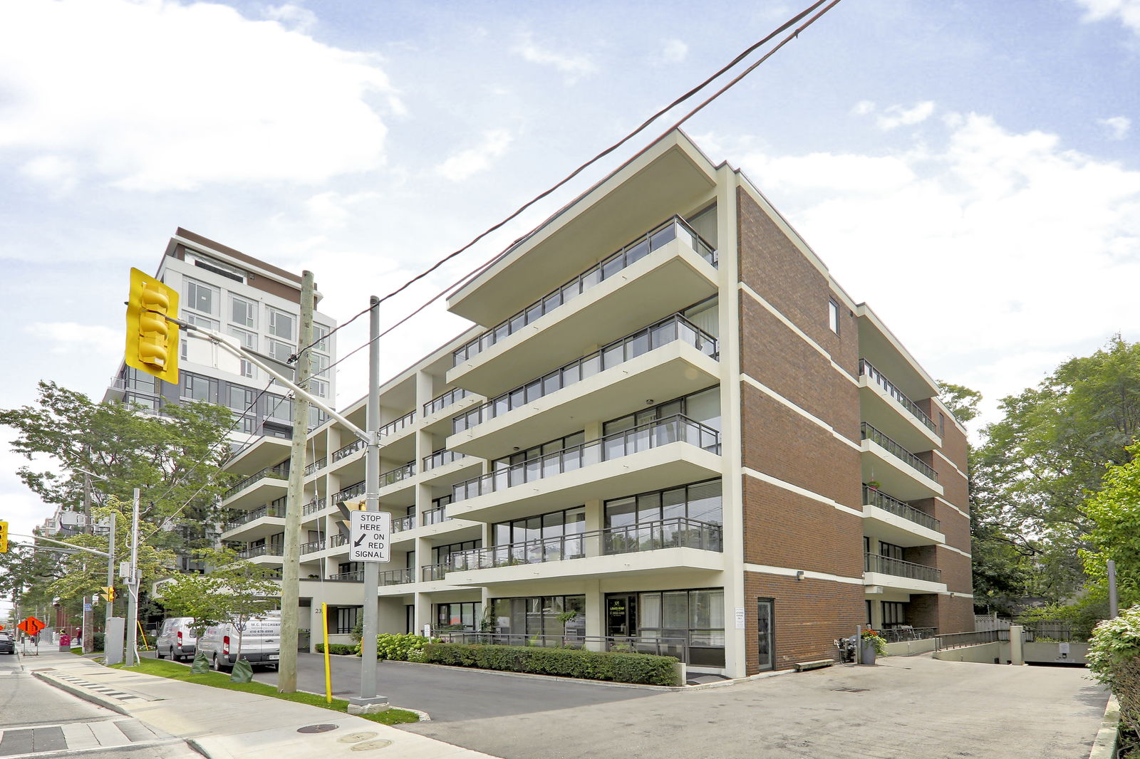 Exterior — The Dunvegan Condos, Midtown, Toronto