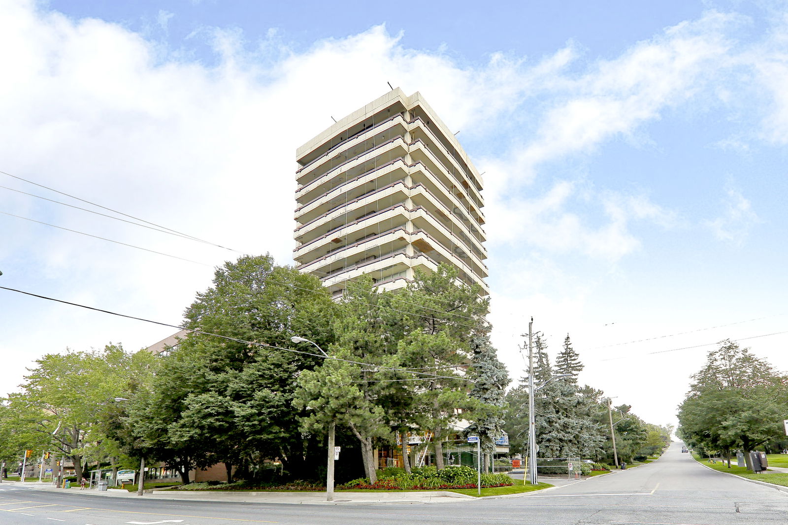 Exterior — 2600 Bathurst Condos, Midtown, Toronto