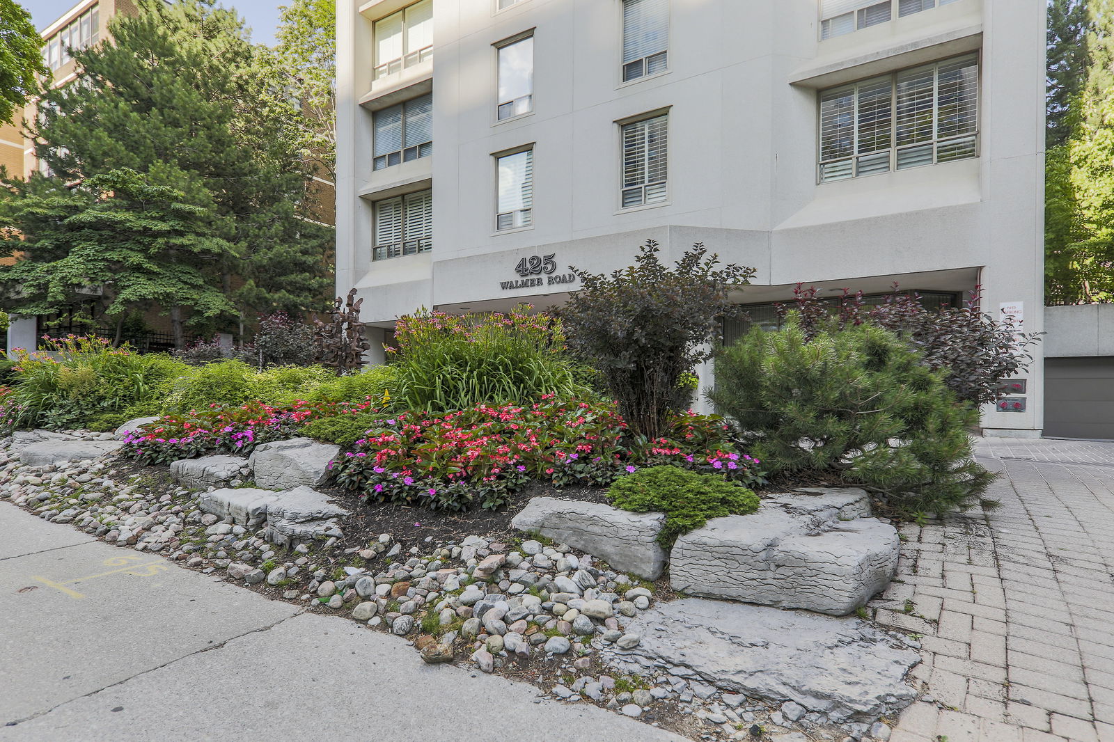 425 Walmer Road Condos, Midtown, Toronto