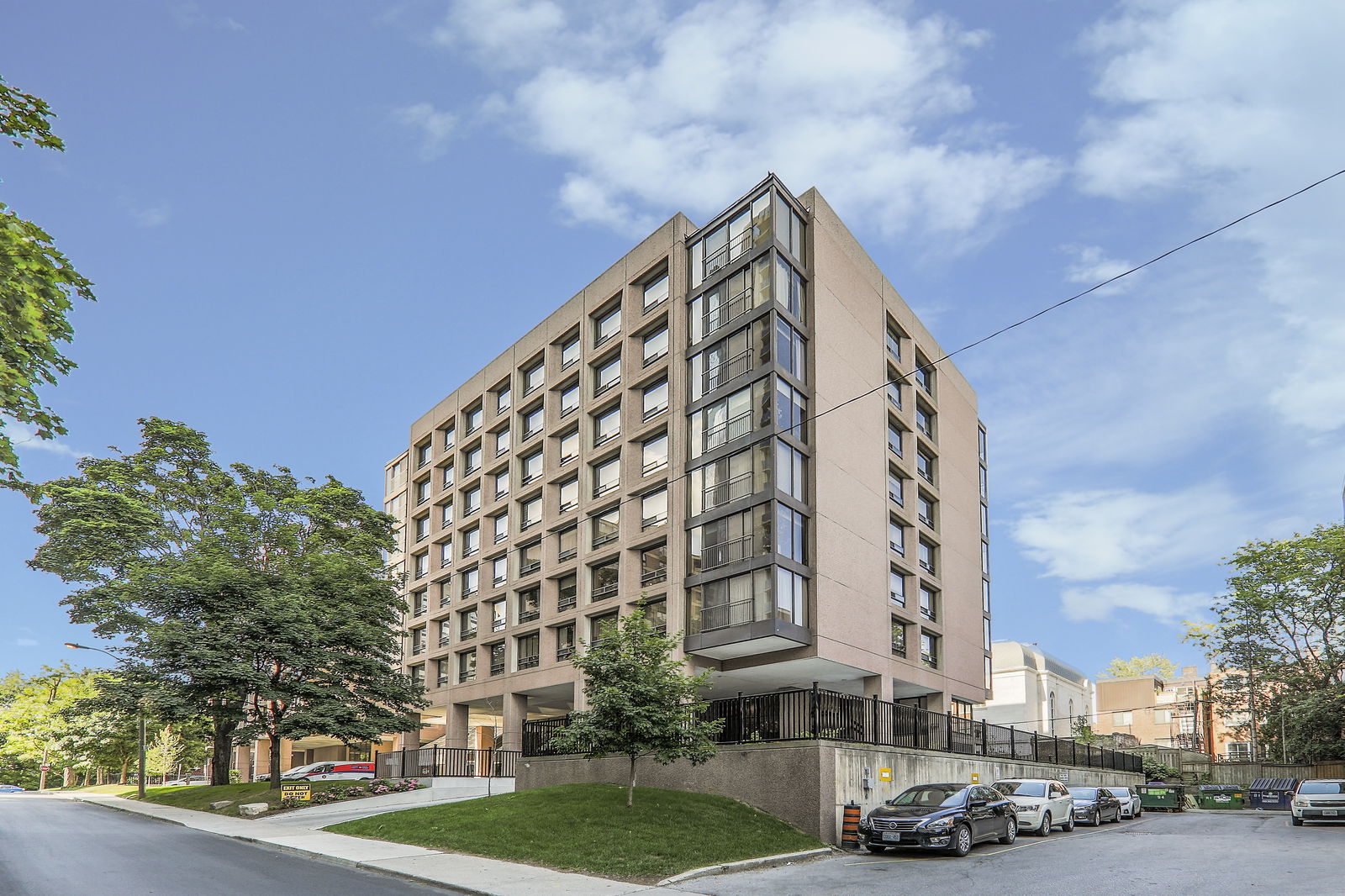 Exterior — 447 Walmer Road Condos, Midtown, Toronto