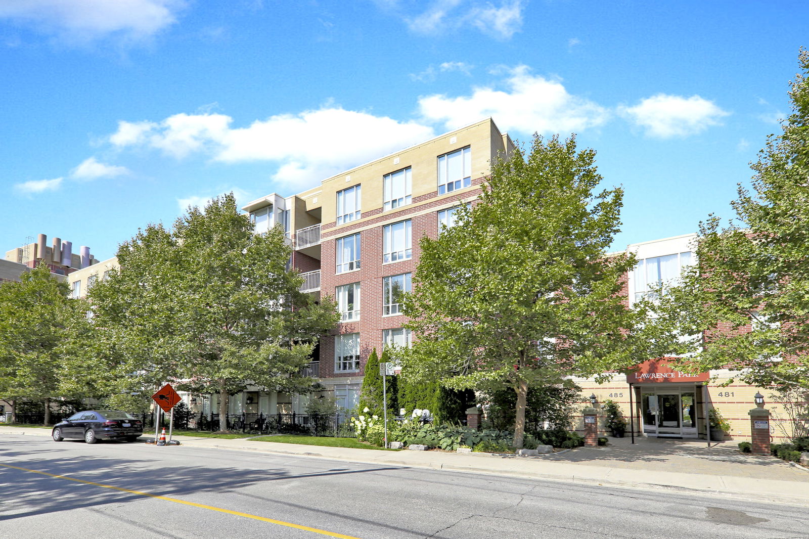 Exterior — Lawrence Park Condos on Rosewell, Midtown, Toronto