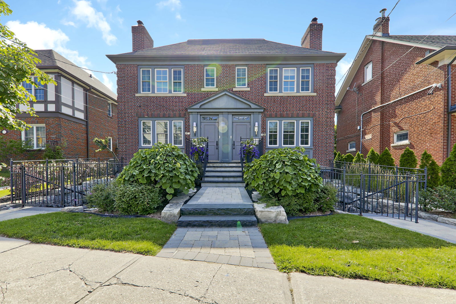 Exterior Facade — Lytton Park Suites, Midtown, Toronto