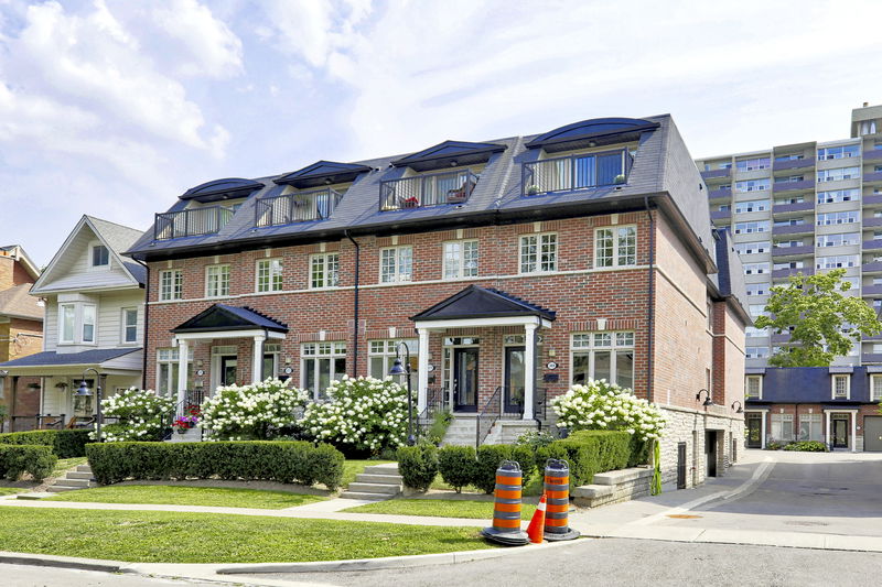 Roehampton Townhomes