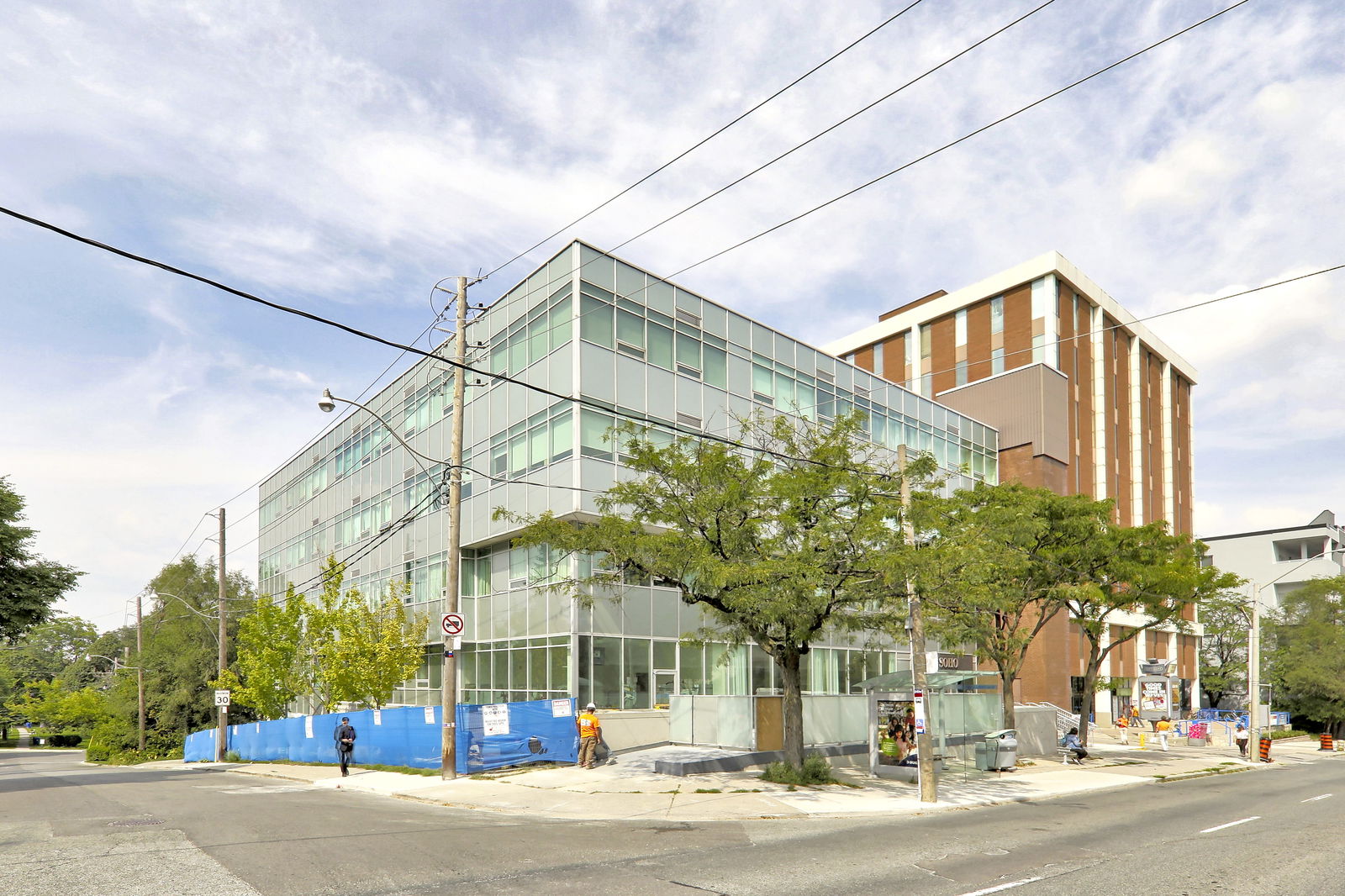 Exterior — Soho Bayview Lofts, Midtown, Toronto